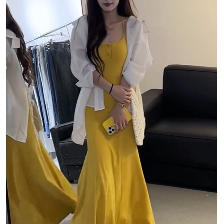 辣妹风性感黄色吊带背心连衣裙女