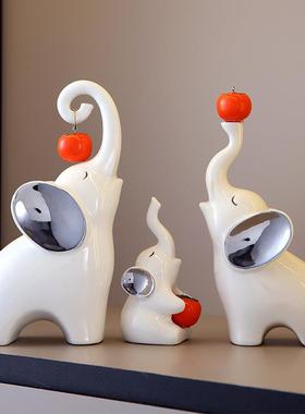 轻奢现代玄关陶瓷大象摆件家居客厅酒柜电视柜装饰品乔迁新居礼物