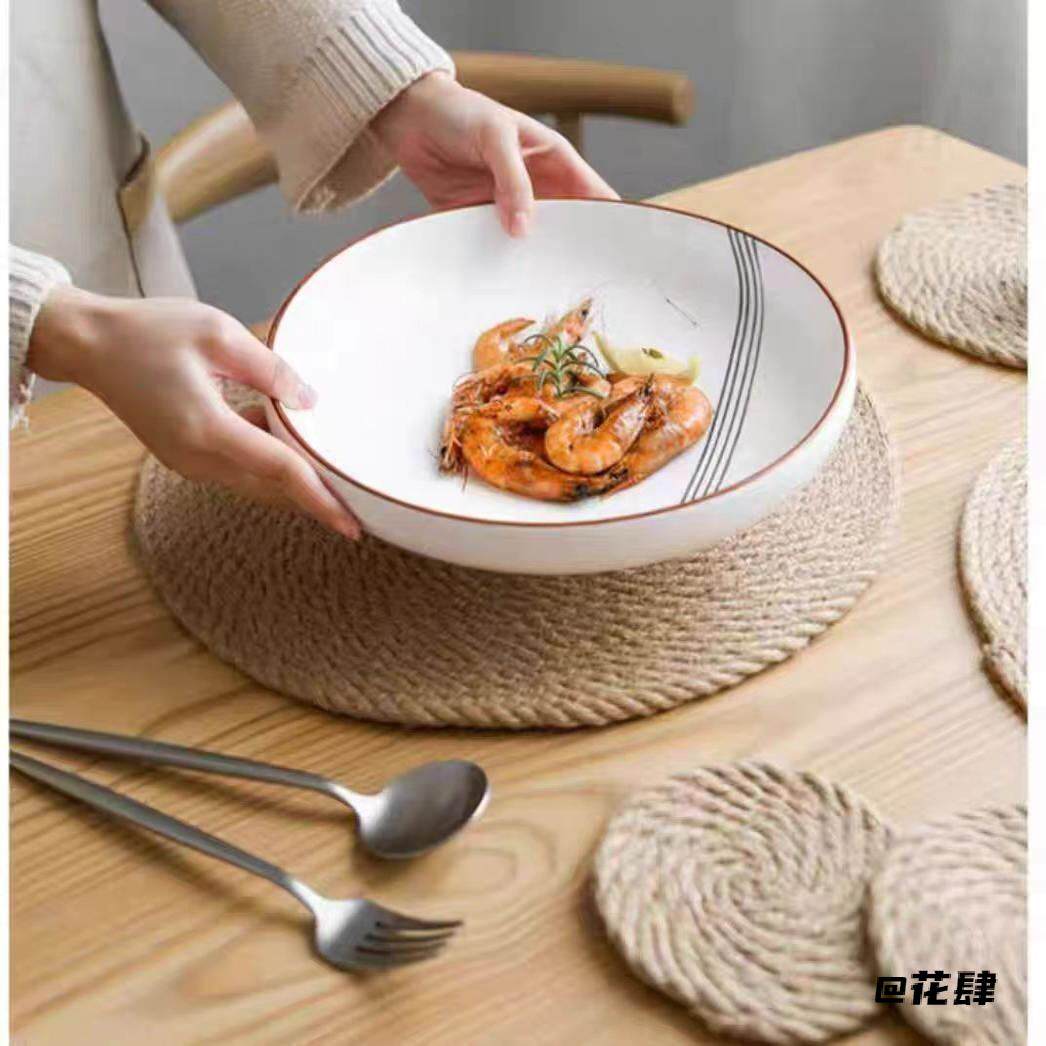 轻奢2026款飘窗餐桌垫家用简约蒲团垫圆形亚麻草ins风餐垫