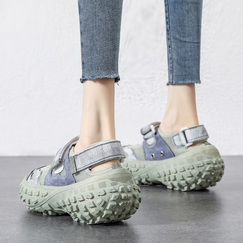 松糕厚底镂空老爹鞋女夏款魔术贴洞洞鞋2024年新款菠萝榴莲底女鞋