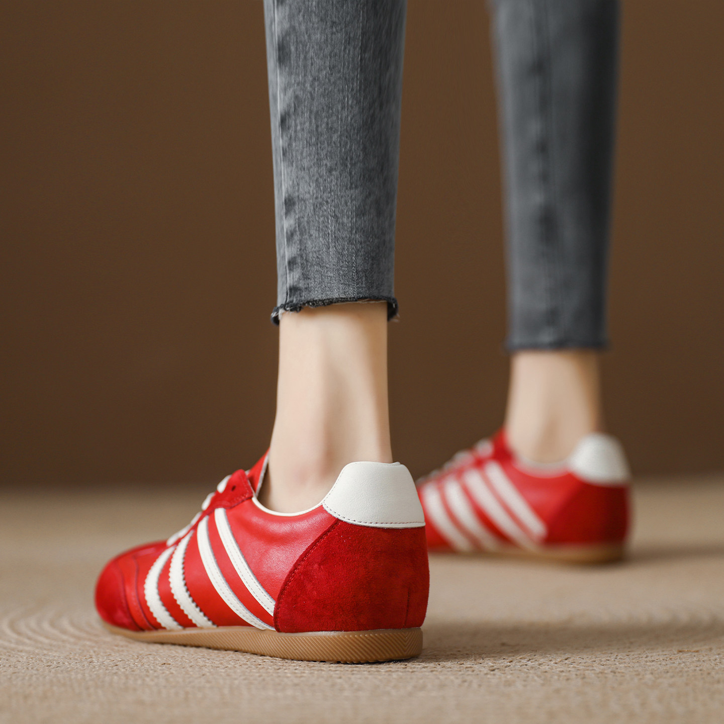 韩版隐形增高德训鞋女2026年春季新款休闲运动鞋磨砂皮平底小白鞋,女鞋,德训鞋,淘宝优惠券,粉丝福利购,淘宝优惠卷