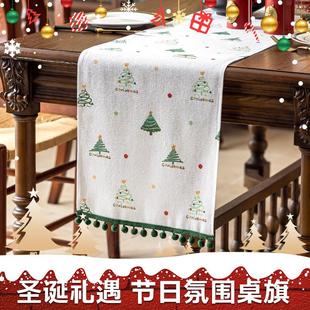 圣诞桌布新款圣诞老人餐桌布氛围感装饰仿棉麻六人桌长条布桌旗