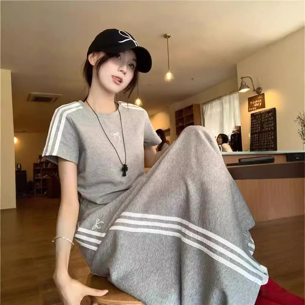 休闲运动套装女三条杠蝴蝶结短袖T恤夏季包臀半身裙甜辣妹两件套