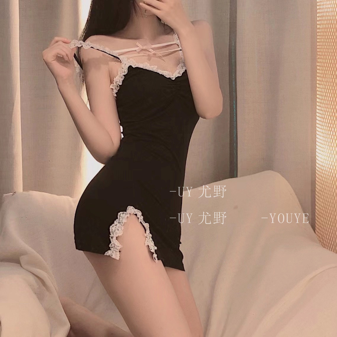 UY尤野 甜欲小女人*纯欲小性感春夏季绑带蕾丝带胸垫开叉吊带睡裙