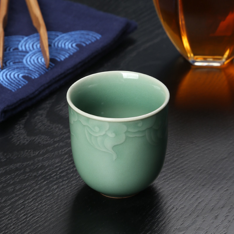 青瓷功夫茶具闻香杯陶瓷主人杯单杯家用弟窑梅子青品茗杯小茶碗盏