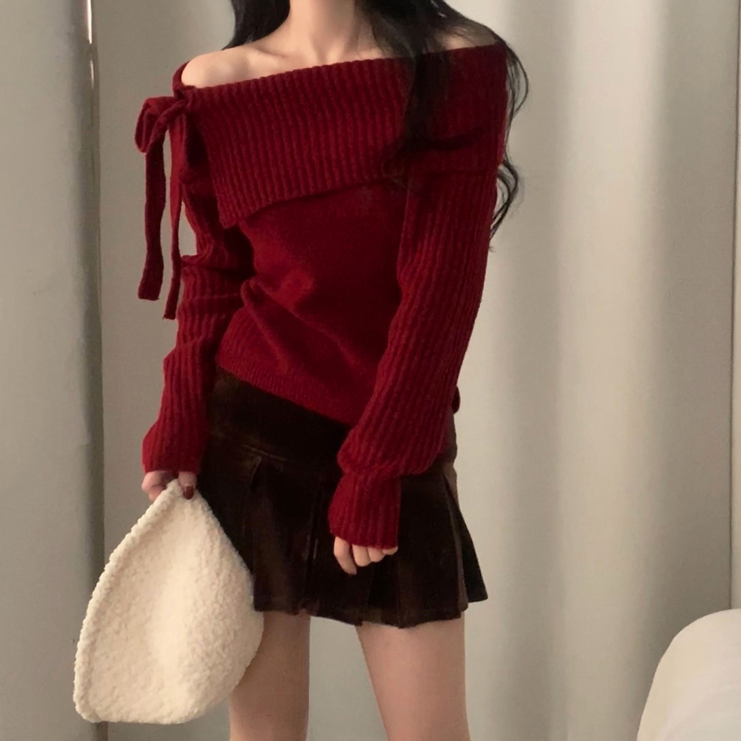 IAEY韩风纯欲少女酒红色复古翻领一字肩毛衣秋冬宽松百搭针织衫潮