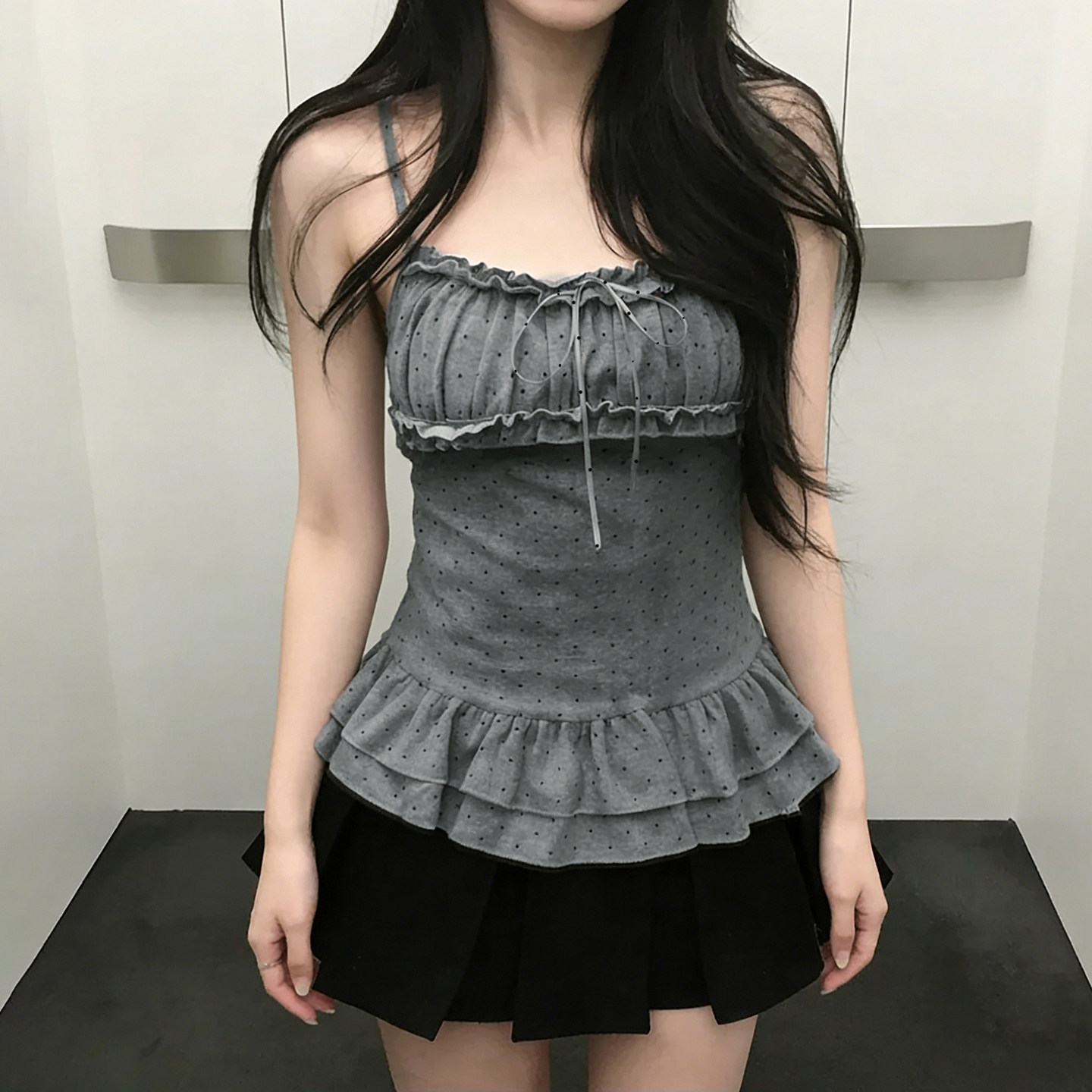 IAEY法式甜美少女灰色褶皱胸型吊带背心百搭修身波点荷叶边上衣夏