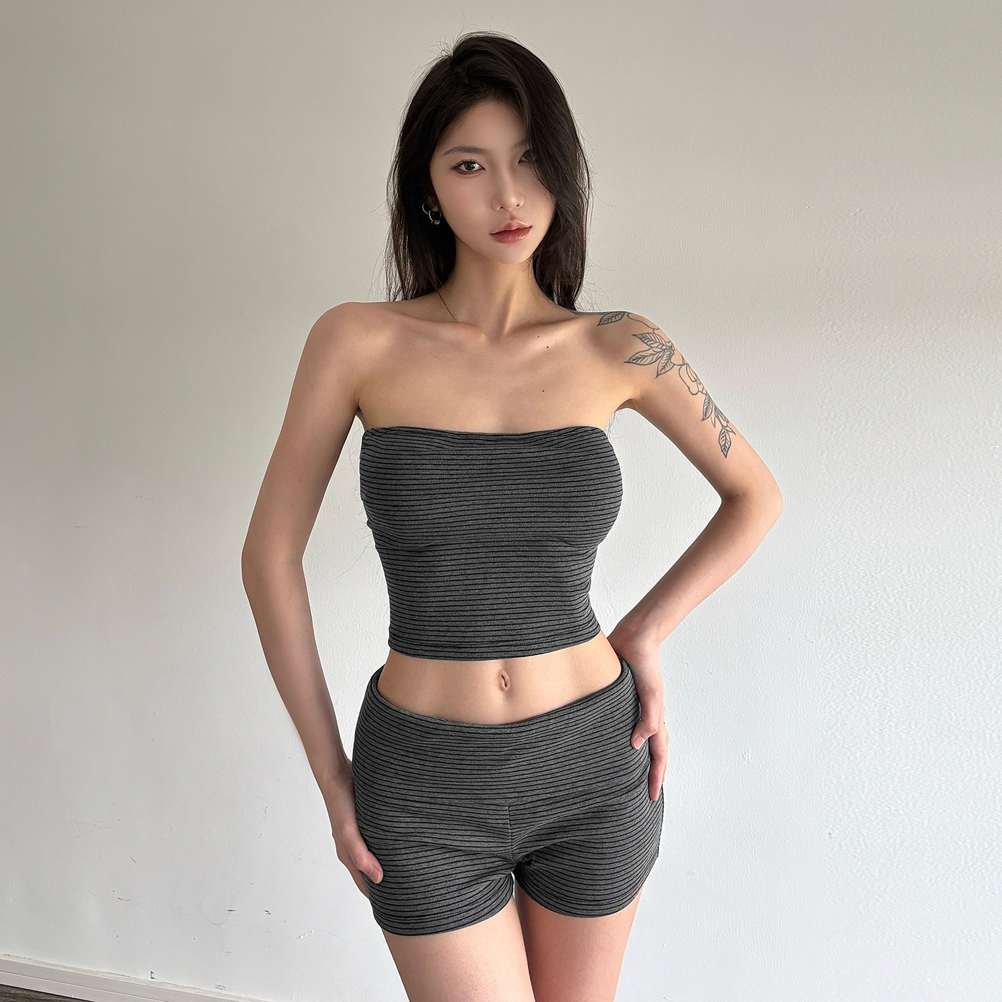 IAEY欧美街头风灰色条纹针织抹胸背心二件套性感露背上衣+短裤潮