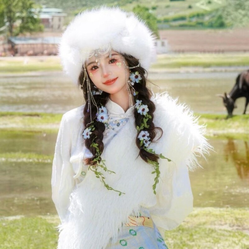 极速藏族饰品民族风旅拍少女云南大理摄影写M真西藏帽子异域写真
