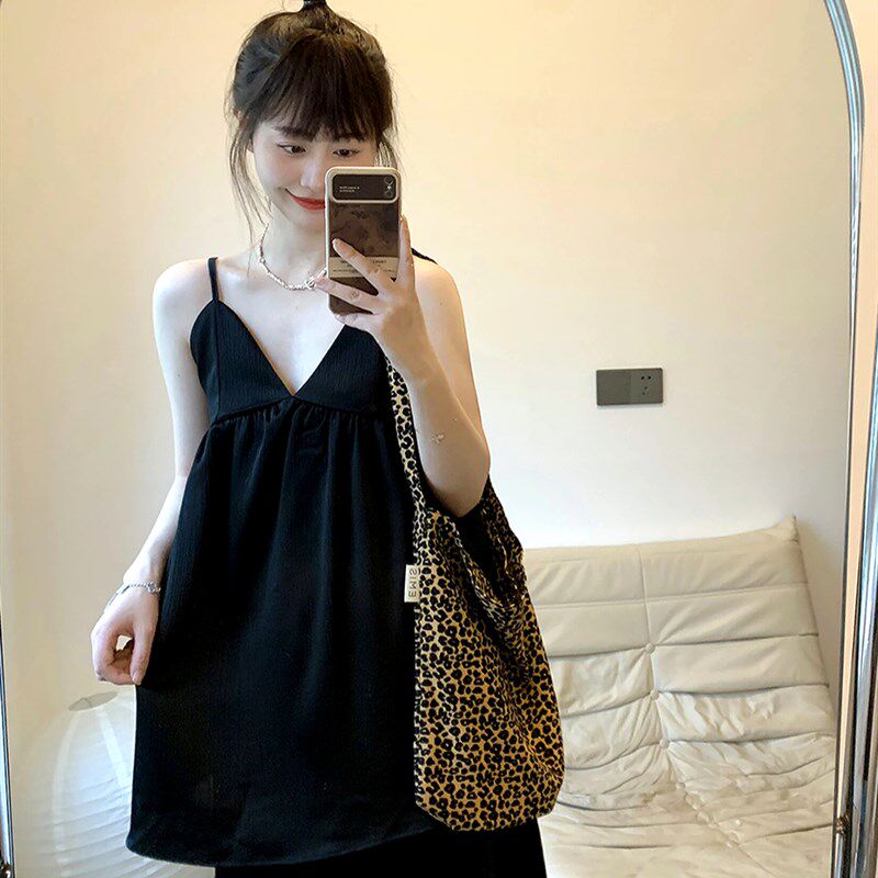 新品赫本风黑色深V无袖吊带背心A一整套女夏季高腰简约半身裙时尚