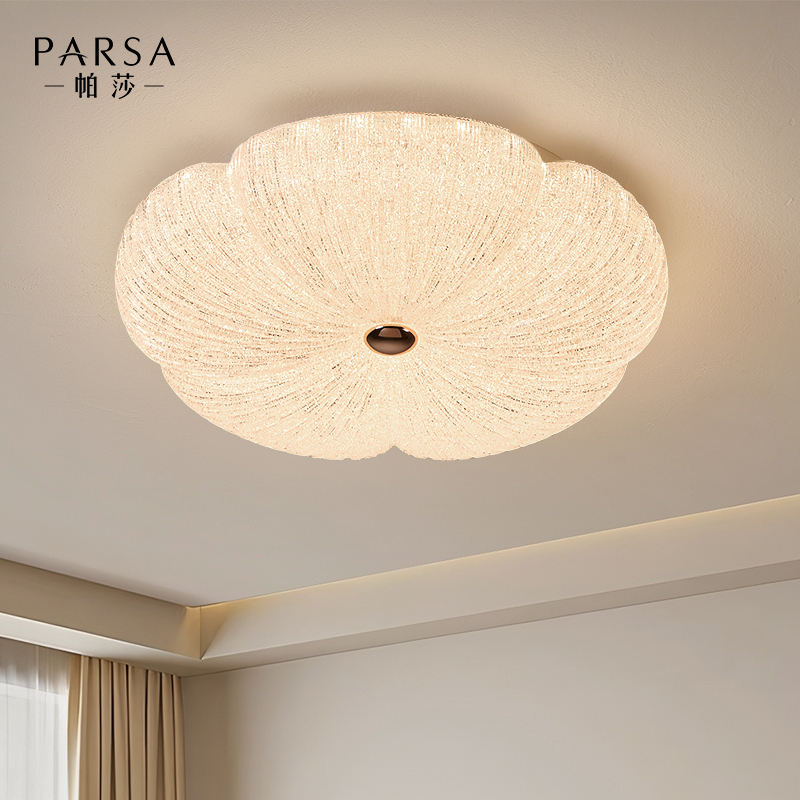 帕莎 卧室吸顶灯 2025新款轻奢水晶花瓣主卧房间灯全光谱护眼灯具