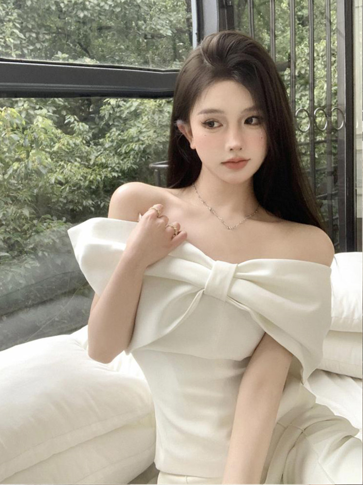 FRENCH HIGH-END SWEET BOW ONE-SHOULDER SHIRT WOMENS SUMMER SLIM SLIM SEXY SHORT TEMPERAMENT TOP