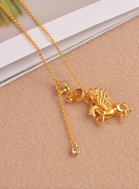 2026新款轻奢金色飞马吊坠项链女时尚锁骨链精致国风清新项饰配饰