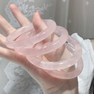 2026蜜桃粉 天然粉晶手镯圆条手镯马达加斯加冰种芙蓉石手镯首饰
