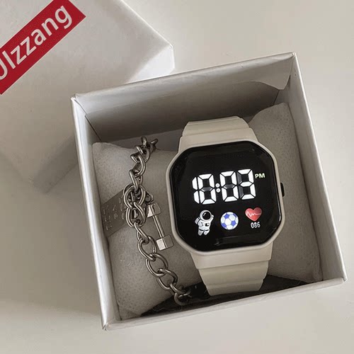 太空人手表女款学生只看时间防水