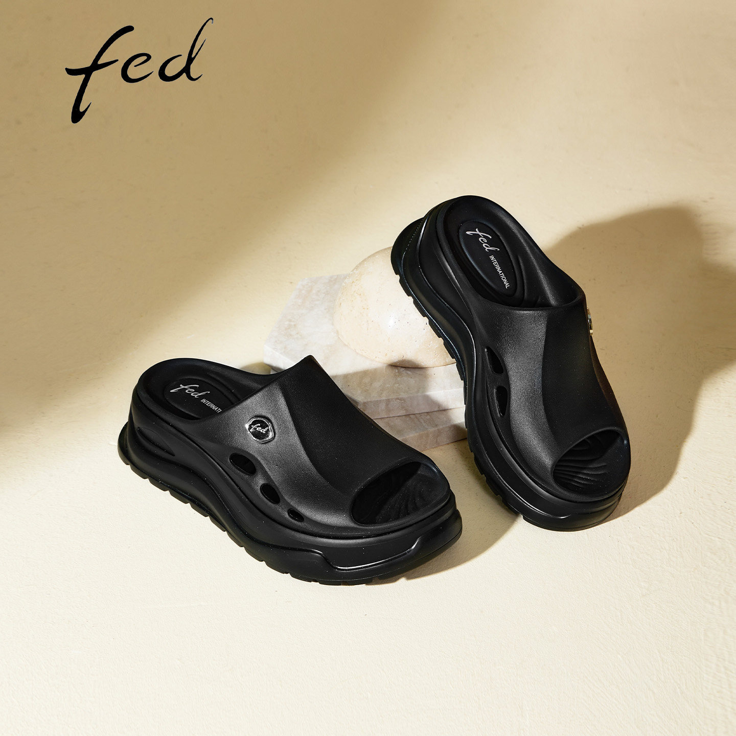 fed实心厚底凉拖夏季新款增高巨好看超火女鞋云朵奶盖外穿拖鞋