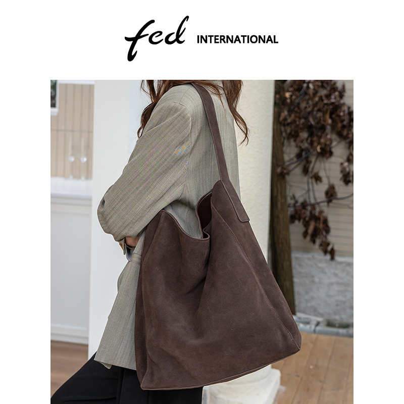 羊皮反绒磨砂皮女包单肩斜垮包