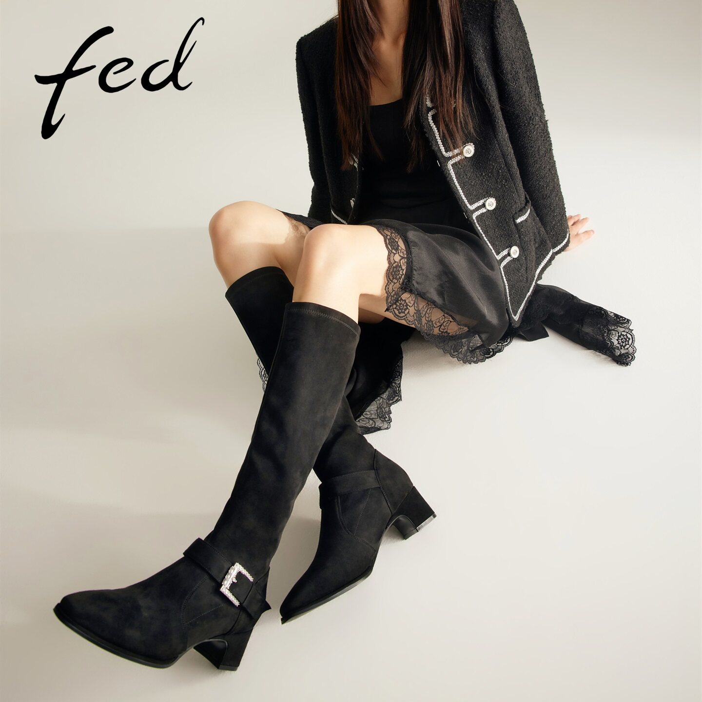 fed黑色弹力绒面尖头高筒靴