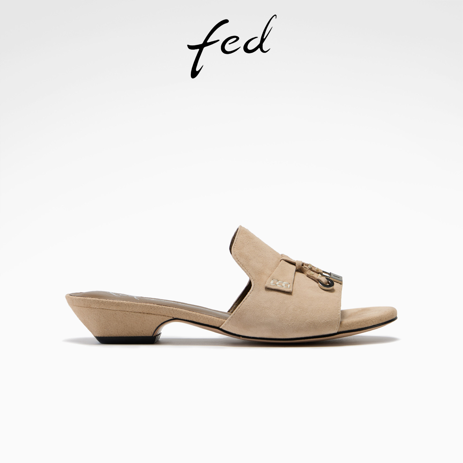 fed裸色蝴蝶结低跟凉拖女