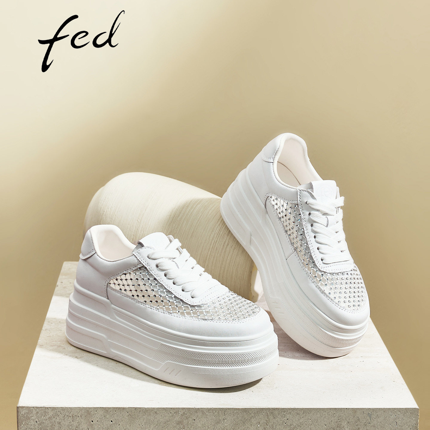 fed2026新款今年流行小白鞋超女好看厚底增高休闲配阔腿裤板鞋