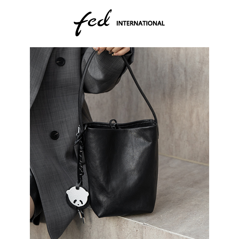 植鞣皮头层牛皮真皮女包水桶包