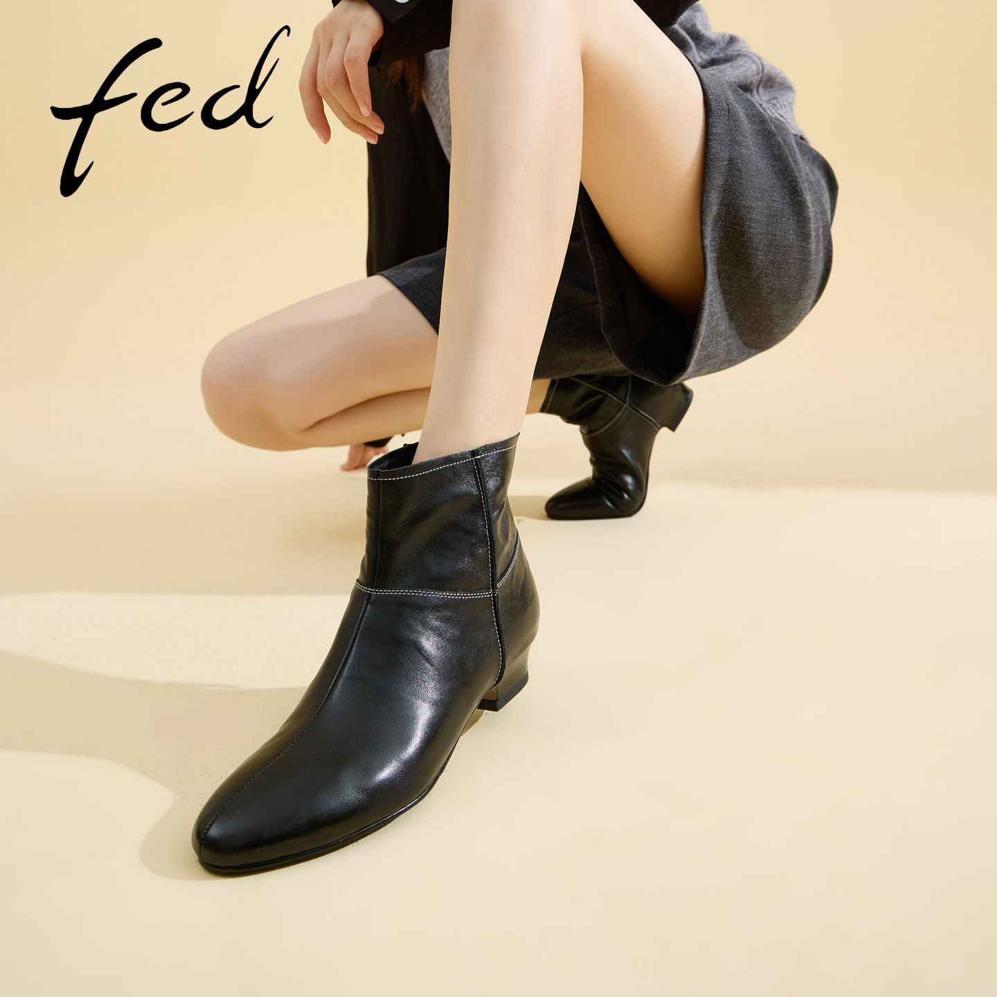 fed真皮短靴女尖头低跟套筒