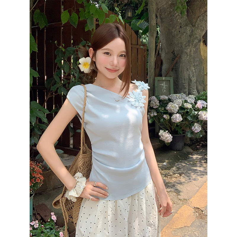 2026夏季纯欲风斜领吊带背心甜美