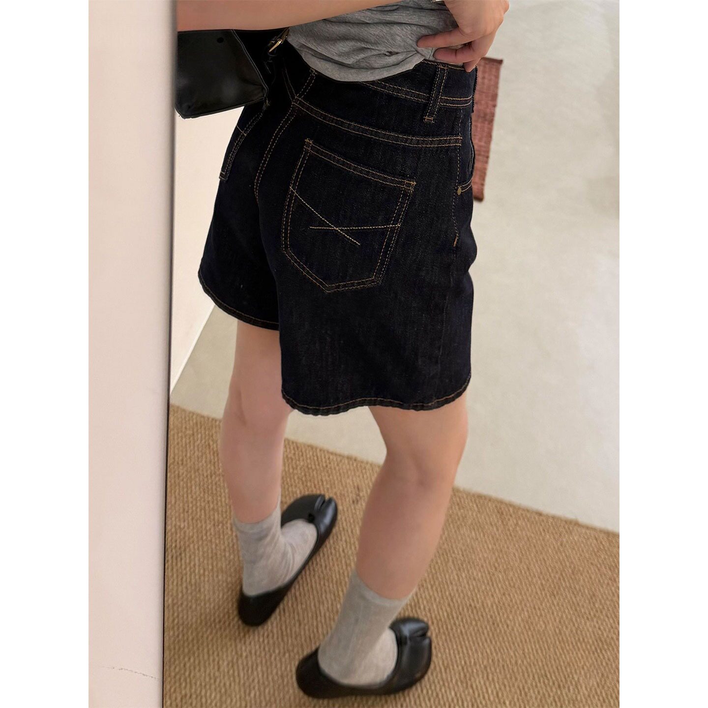 复古深蓝色高腰刺绣牛仔短裤女