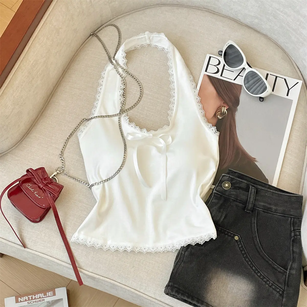 白色带胸垫小吊带背心女夏季外穿甜辣妹无袖抹胸蕾丝挂脖美背上衣
