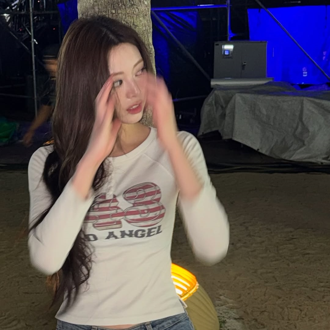 SCULPTOR申有娜同款星条旗印花插肩长袖T恤女修身内搭打底衫春款