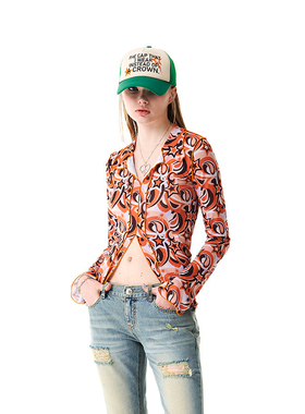 Badee春夏修身彩色印花个性套头长袖露脐T恤衬衫女半开叉上衣