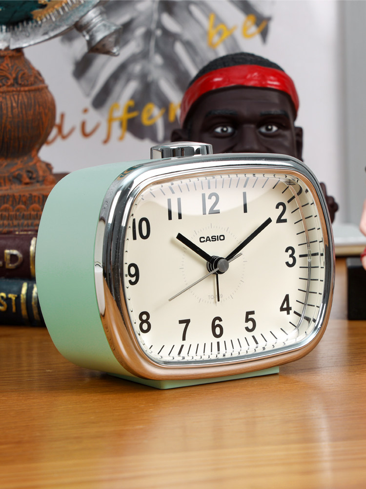 [신제품] CASIO 침실 알람 시계 스누즈 야간 조명 무성 패션 데스크탑 학생 침대 옆 알람 시계