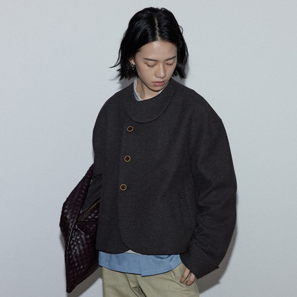 PIHO设计师款高端复古羊毛呢短款大衣原创秋冬圆弧形翻领宽松外套