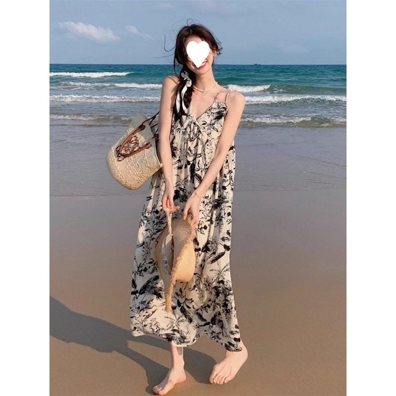 水墨印花v领吊带连衣裙夏季女法式小众宽松慵懒风过膝长款碎花裙