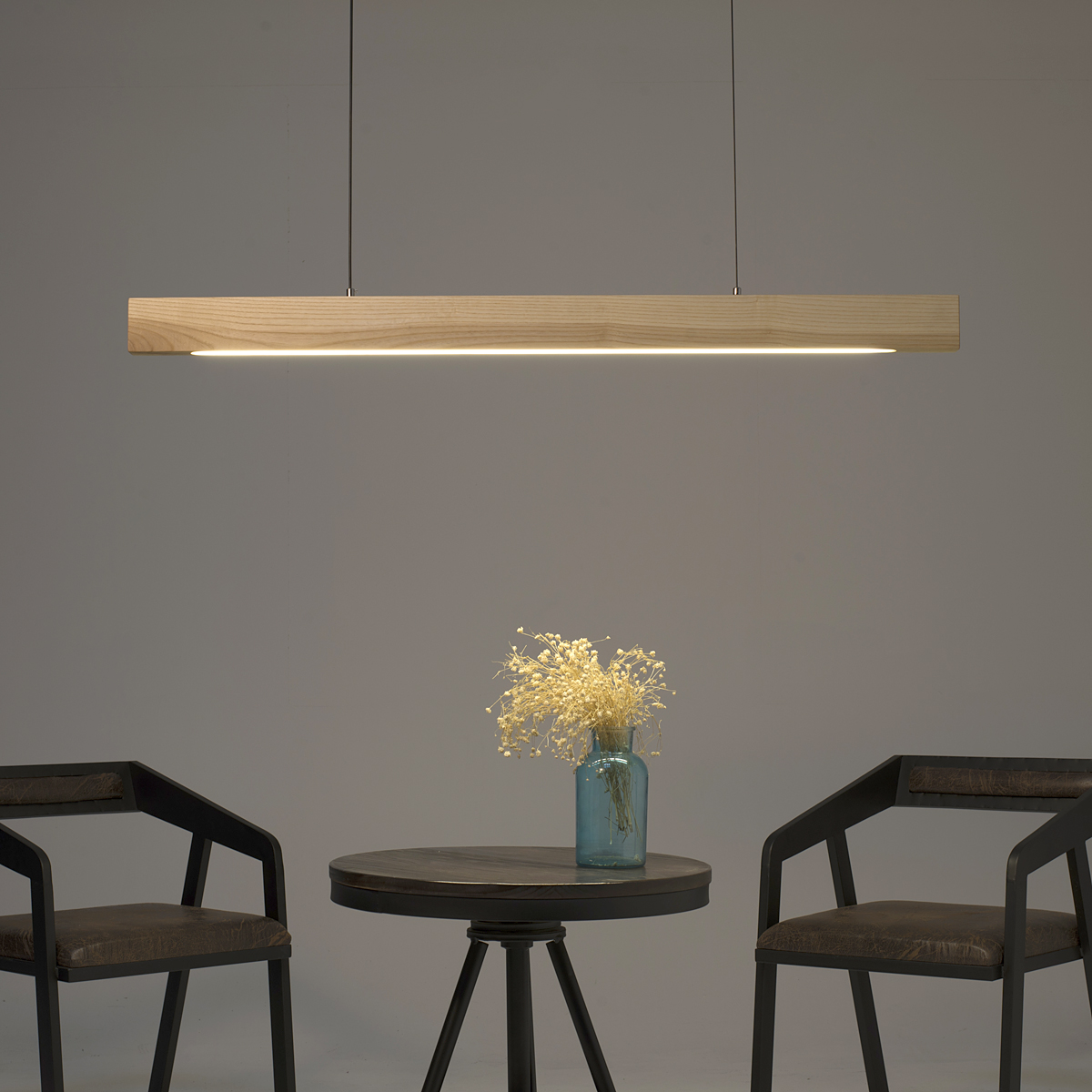 北欧实木LED灯具 办公室餐厅客厅茶室吧台长条餐桌吊灯 简约现代