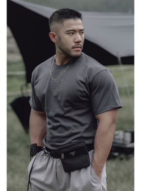 OUTOF - 款号53  徽章刺绣logoT恤