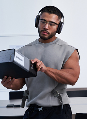 OUTOF - 款号111男士24新品oversize户外运动休闲锁扣坎肩背心