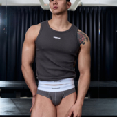 款 号74 橡筋下摆 OUTOF 螺纹高弹 坦克紧身背心