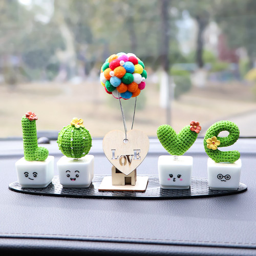 摇头公仔创意男女可爱车内中控台