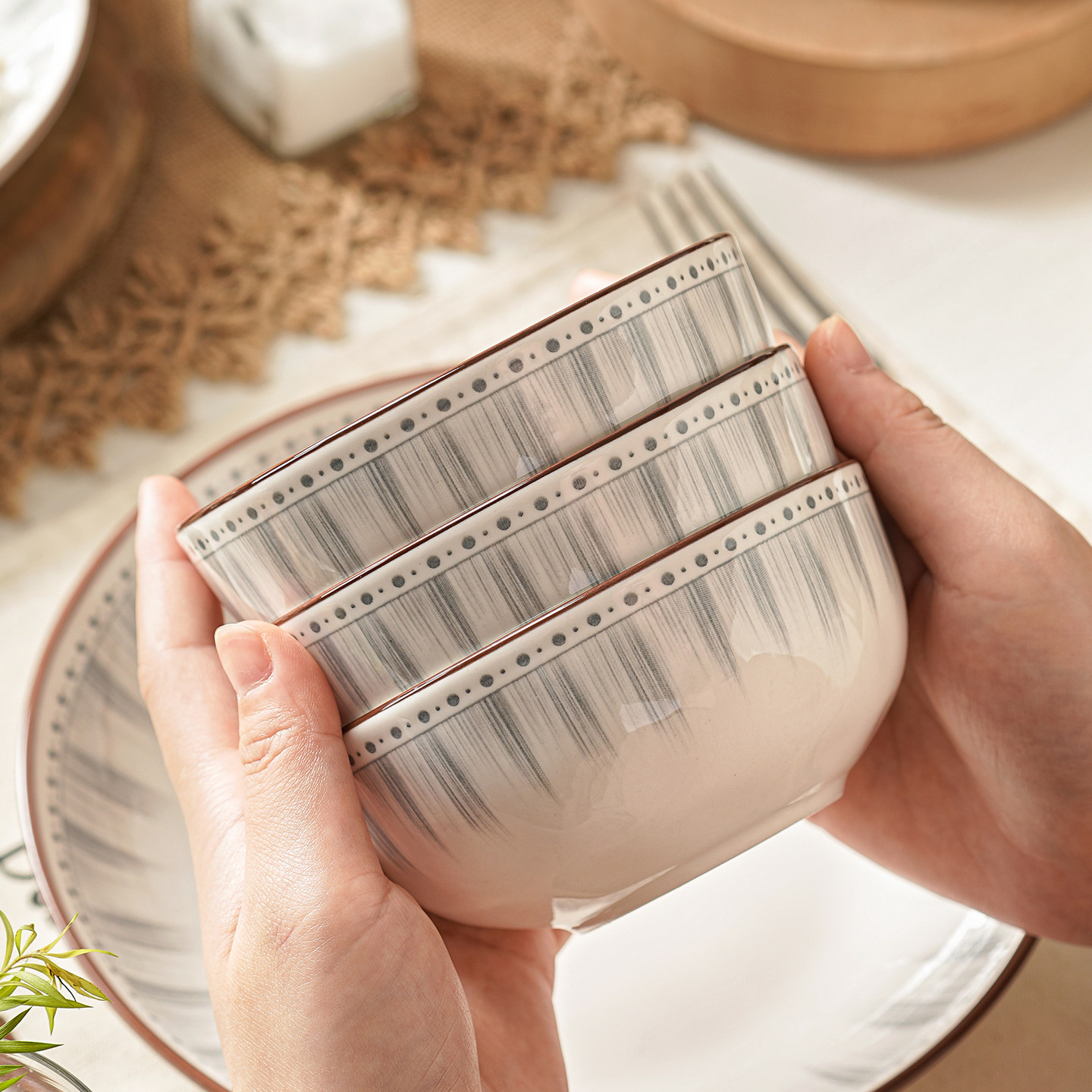 陶瓷米饭碗家用2025新款釉下彩餐具高颜值吃饭碗好看的碗个人专用,餐饮具,碗,淘宝优惠券,粉丝福利购,淘宝优惠卷