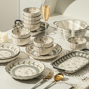 陶瓷碗碟套装家用碗盘2026新款碗筷碗具乔迁新居礼物釉下彩餐具