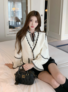 魏妮妮2024秋冬新款一整套小香风衬衫今年流行白色马甲上衣外穿女