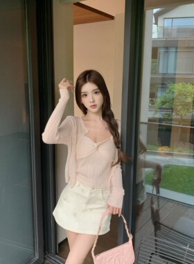 魏妮妮冰丝防晒针织开衫两件套吊带小背心蝴蝶结牛仔短裙套装夏女