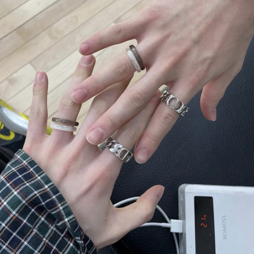 黄铉辰戒指男女felix李龙馥同款透明指环情侣爆款冰种色潮食指戒