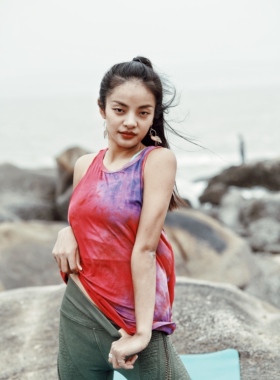 ginginking女性新款无胸垫瑜伽扎染背心背后绑带穿2色