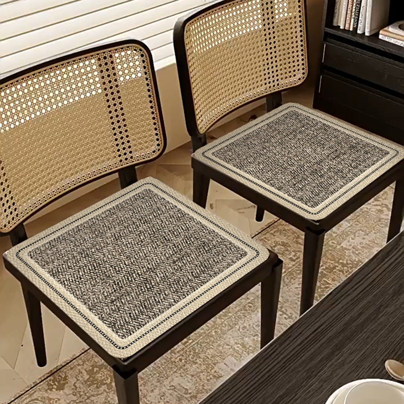 餐桌椅子垫硅胶多尼尔餐椅坐垫四季通用家用防滑高级感办公椅座垫