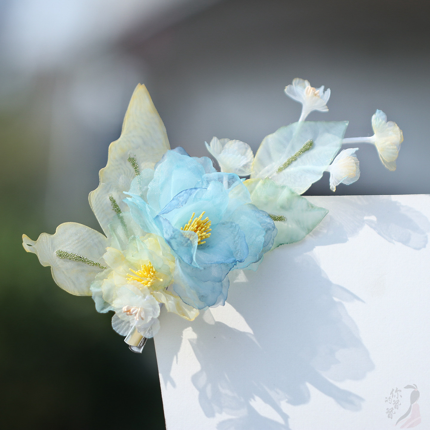 流仙玉蝶 烫花国风发饰头饰纱绢新中式蝴蝶花瓣发夹侧边水彩蓝色