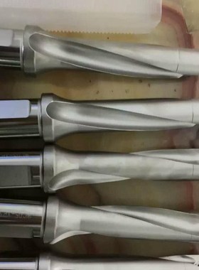 喷水钻 快速钻 暴力钻 39大的4倍长 39*4D U钻