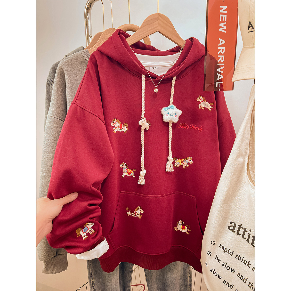 秋冬季加绒加厚连帽卫衣女2025新款宽松oversize刺绣红色上衣外套,女装/女士精品,卫衣/绒衫,淘宝优惠券,粉丝福利购,淘宝优惠卷