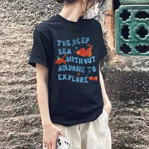 胖mm圆领显瘦独特漂亮巨好看上衣